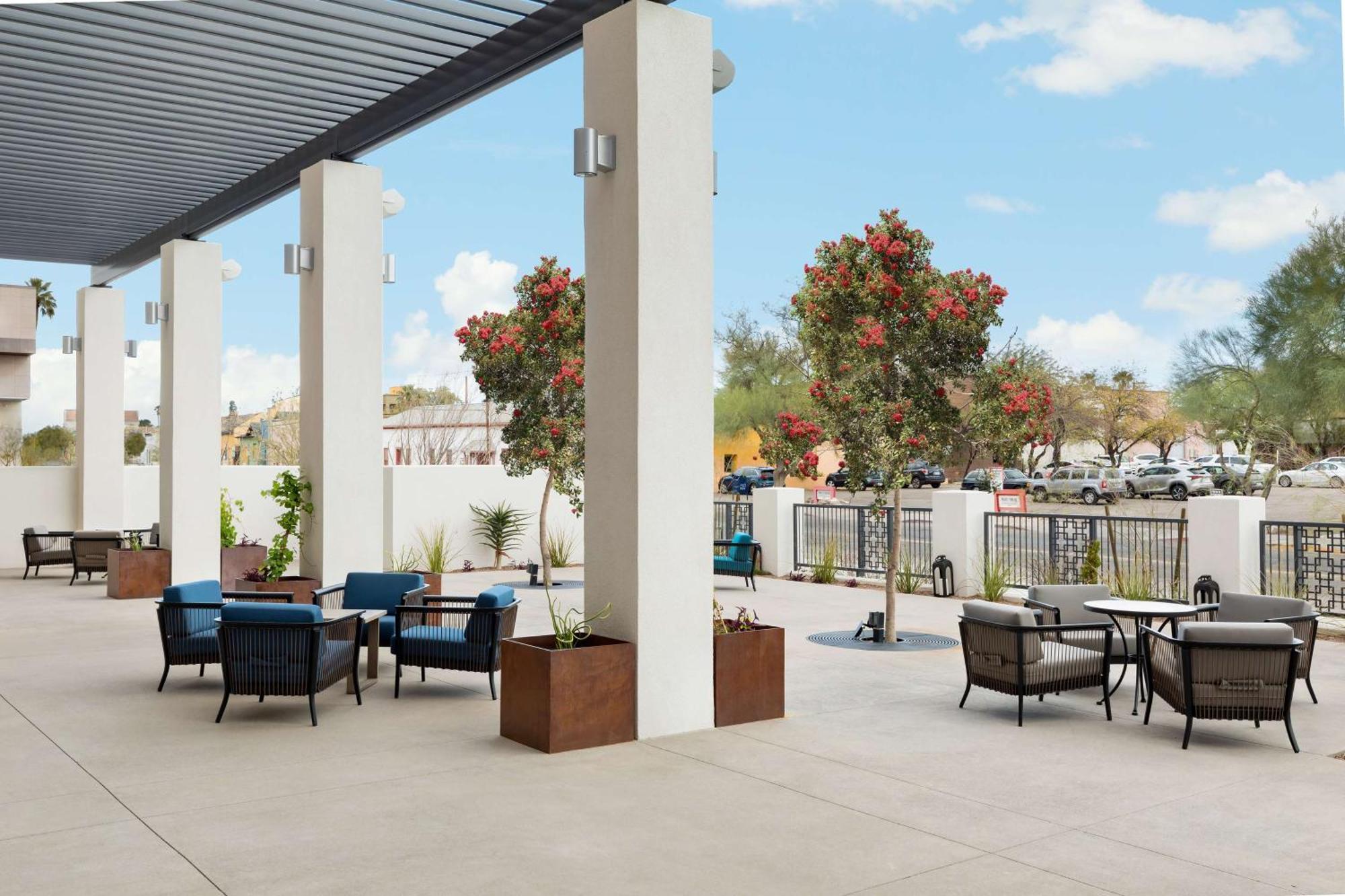 Hotel Doubletree By Hilton Tucson Downtown Convention Center Exterior foto